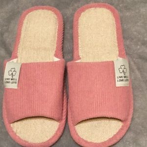 NWOT pink slippers